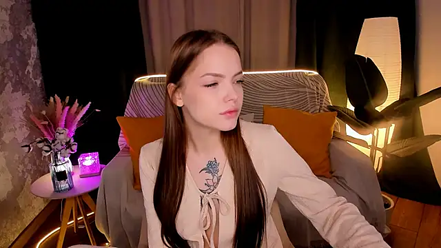 MelissaBell  online show from 11.08.25