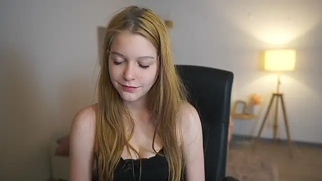 Snapshot of lisa_mccoy_ chatting on 02.16.26 lisa mccoy online show from 02.16.26