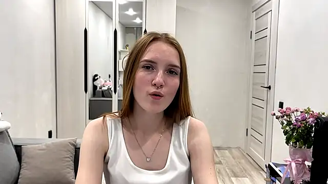 Snapshot of MonoCookie chatting on 10.19.25 MonoCookie online show from 10.19.25