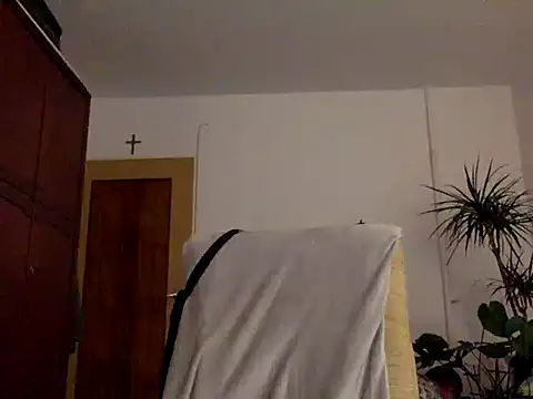 Snapshot of Filip_76 chatting on 10.18.25 Filip 76 online show from 10.18.25