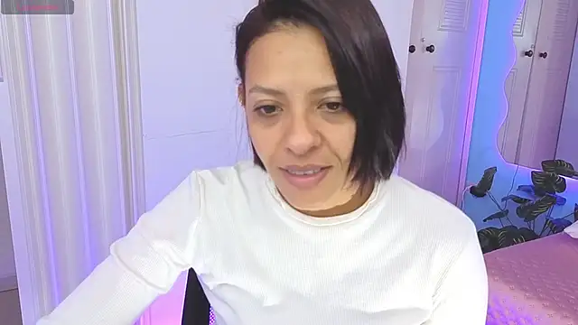 Snapshot of Aria_Russo chatting on 02.24.26 Aria Russo online show from 02.24.26