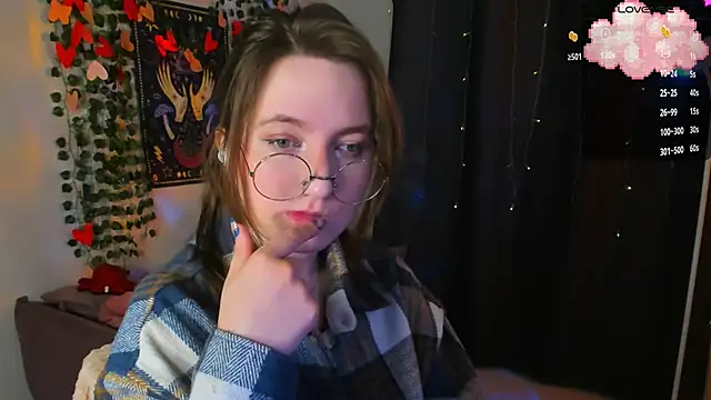 Snapshot of fairy_tara chatting on 02.06.26 fairy tara online show from 02.06.26