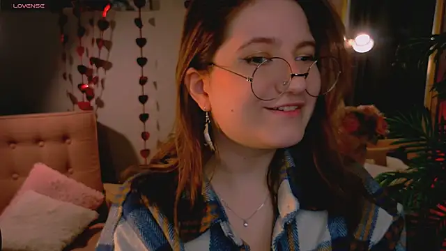 Snapshot of fairy_tara chatting on 02.13.26 fairy tara online show from 02.13.26