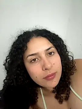 Snapshot of To_nella chatting on 10.21.25 To nella online show from 10.21.25