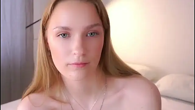 Snapshot of Helenspensy_ chatting on 10.18.25 Helenspensy  online show from 10.18.25