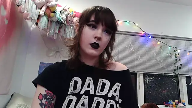 Trickylucy555 online show from 02.13.26