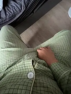 Snapshot of parkpark2 chatting on 11.23.25 parkpark2 online show from 11.23.25