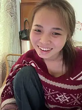 Snapshot of aaaaawhate chatting on 02.18.26 aaaaawhate online show from 02.18.26