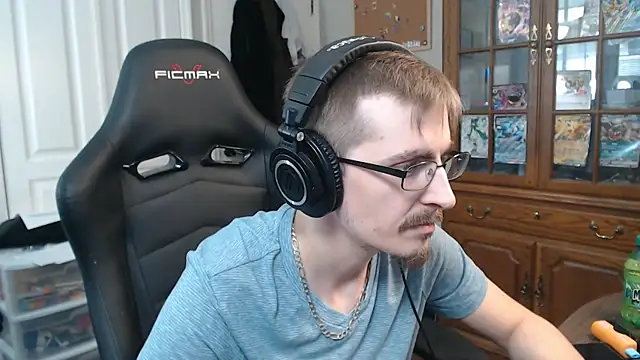 Snapshot of CasuallyCorrupt chatting on 10.28.25 CasuallyCorrupt online show from 10.28.25