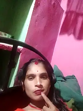 Snapshot of queen_sonam chatting on 10.25.25 queen sonam online show from 10.25.25