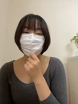 Snapshot of Yurika_oO chatting on 10.24.25 Yurika oO online show from 10.24.25