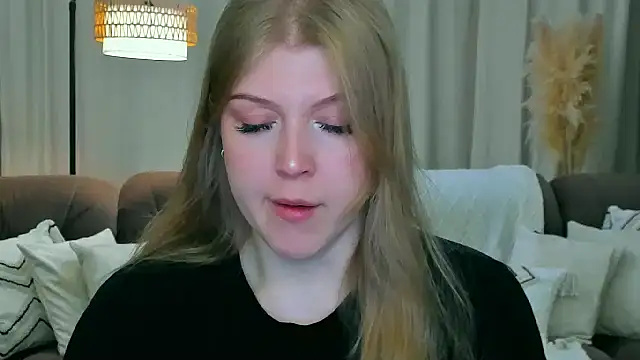 Stella Light online show from 06.08.26