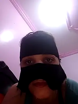 SandyAmr online show from 11.22.25