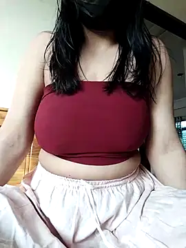 Snapshot of Felicity-204 chatting on 11.10.25 Felicity-204 online show from 11.10.25