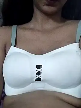 Aaliya BigBoobs 1 online show from 06.05.26