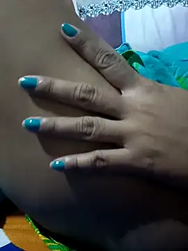 Snapshot of Ashleigh07 chatting on 10.21.25 Ashleigh07 online show from 10.21.25