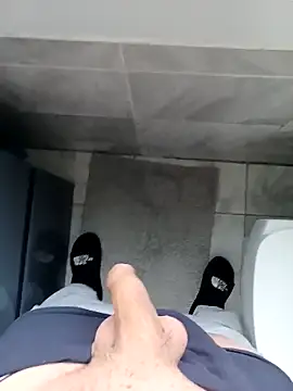 Snapshot of Imyourguy2025 chatting on 11.08.25 Imyourguy2025 online show from 11.08.25