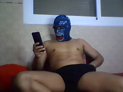 Snapshot of thehardmoroccan93 chatting on 10.26.25 thehardmoroccan93 online show from 10.26.25