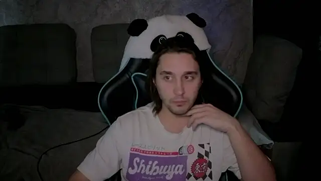 Snapshot of Pohyi_ chatting on 03.03.26 Pohyi online show from 03.03.26