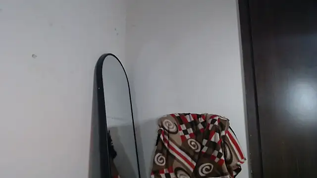 Hottie hania online show from 12.20.25