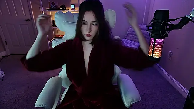 AngieFae  online show from 02.04.26