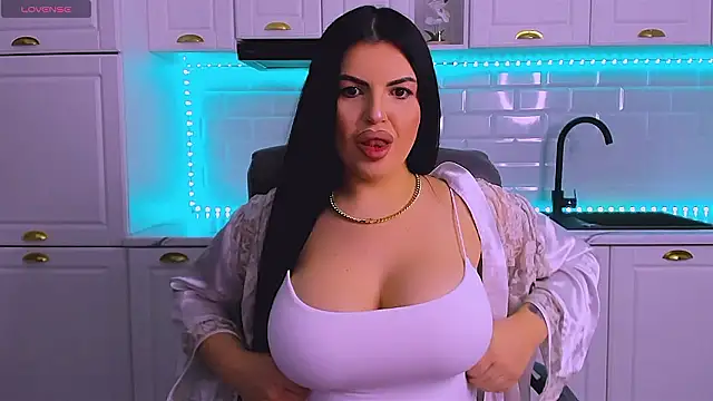 RheaLynn online show from 03.03.26