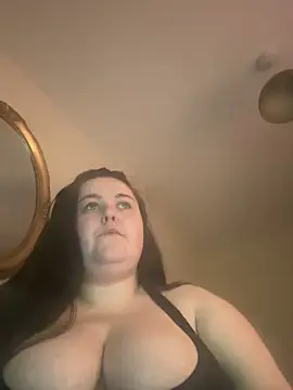 Maya 29x online show from 04.13.26