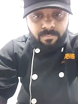 Snapshot of Sfdocom chatting on 10.28.25 Sfdocom online show from 10.28.25