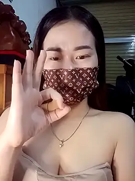 Family-Lovee online show from 11.22.25