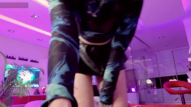 Snapshot of BasslineJunkie chatting on 10.21.25 BasslineJunkie online show from 10.21.25