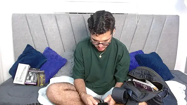 Zac Golden online show from 10.30.25