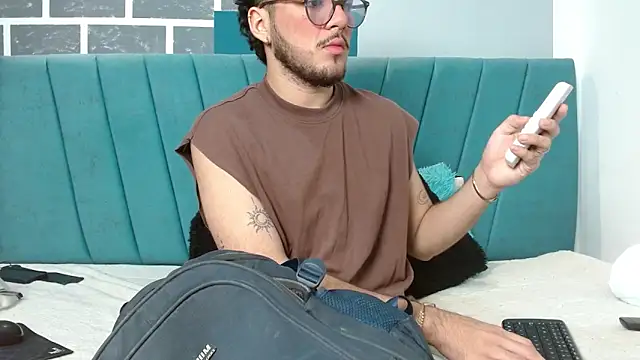 Zac Golden online show from 12.20.25