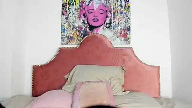 CarmenRed online show from 10.24.25