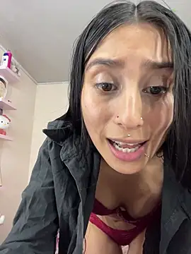 Violeet-Smith online show from 11.14.25