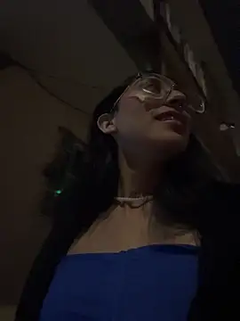 Violeet-Smith online show from 11.28.25