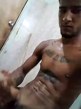 Snapshot of yousex2 chatting on 10.24.25 yousex2 online show from 10.24.25