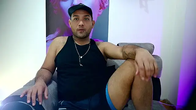 Snapshot of maximiliano_coot chatting on 10.23.25 maximiliano coot online show from 10.23.25