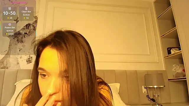 Snapshot of cassy_love chatting on 10.24.25 cassy love online show from 10.24.25
