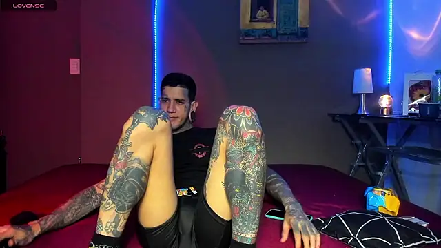 Snapshot of cleoo_jhonny chatting on 03.30.26 cleoo jhonny online show from 03.30.26