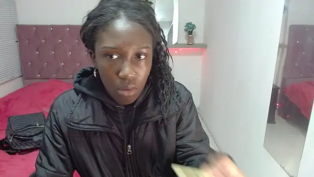 Snapshot of emyfuckhard chatting on 10.24.25 emyfuckhard online show from 10.24.25