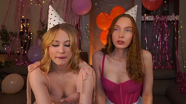 MarisLopaz online show from 11.11.25