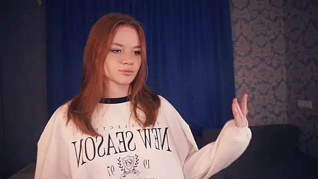 KarlynGow online show from 11.25.25