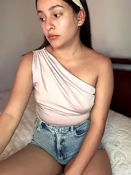 Talia Bonet online show from 11.15.25