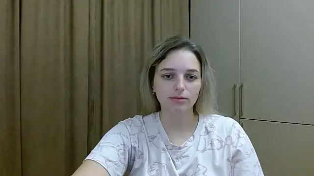 ElisSky301 online show from 11.13.25