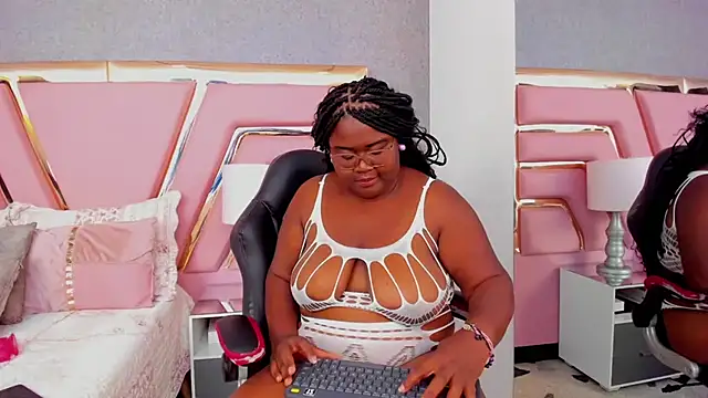 Britanny-Jhonsons online show from 01.12.26