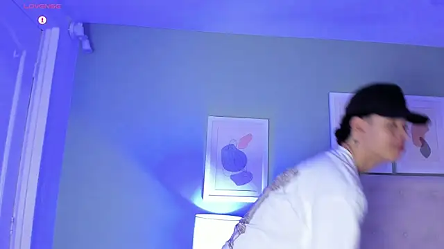 ApoloRicci online show from 02.20.26