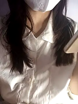 Snapshot of Meo_25 chatting on 10.21.25 Meo 25 online show from 10.21.25