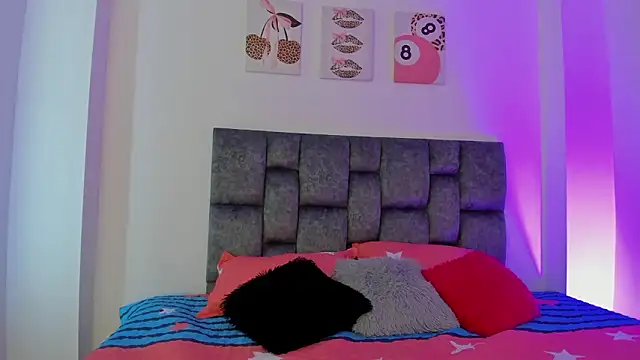 kittymonroe1 online show from 02.12.26