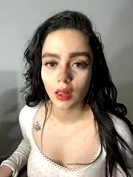 Selena Roa online show from 11.15.25