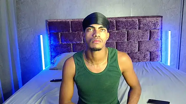 richardd2212 online show from 06.14.26
